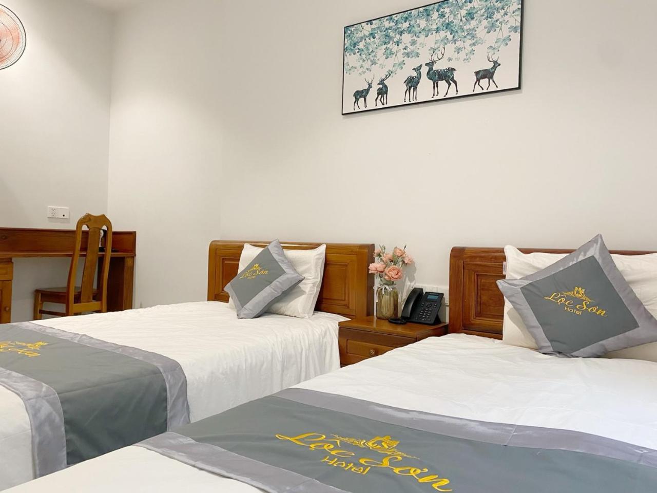 Loc Son Hotel Buon Ma Thuot Buitenkant foto